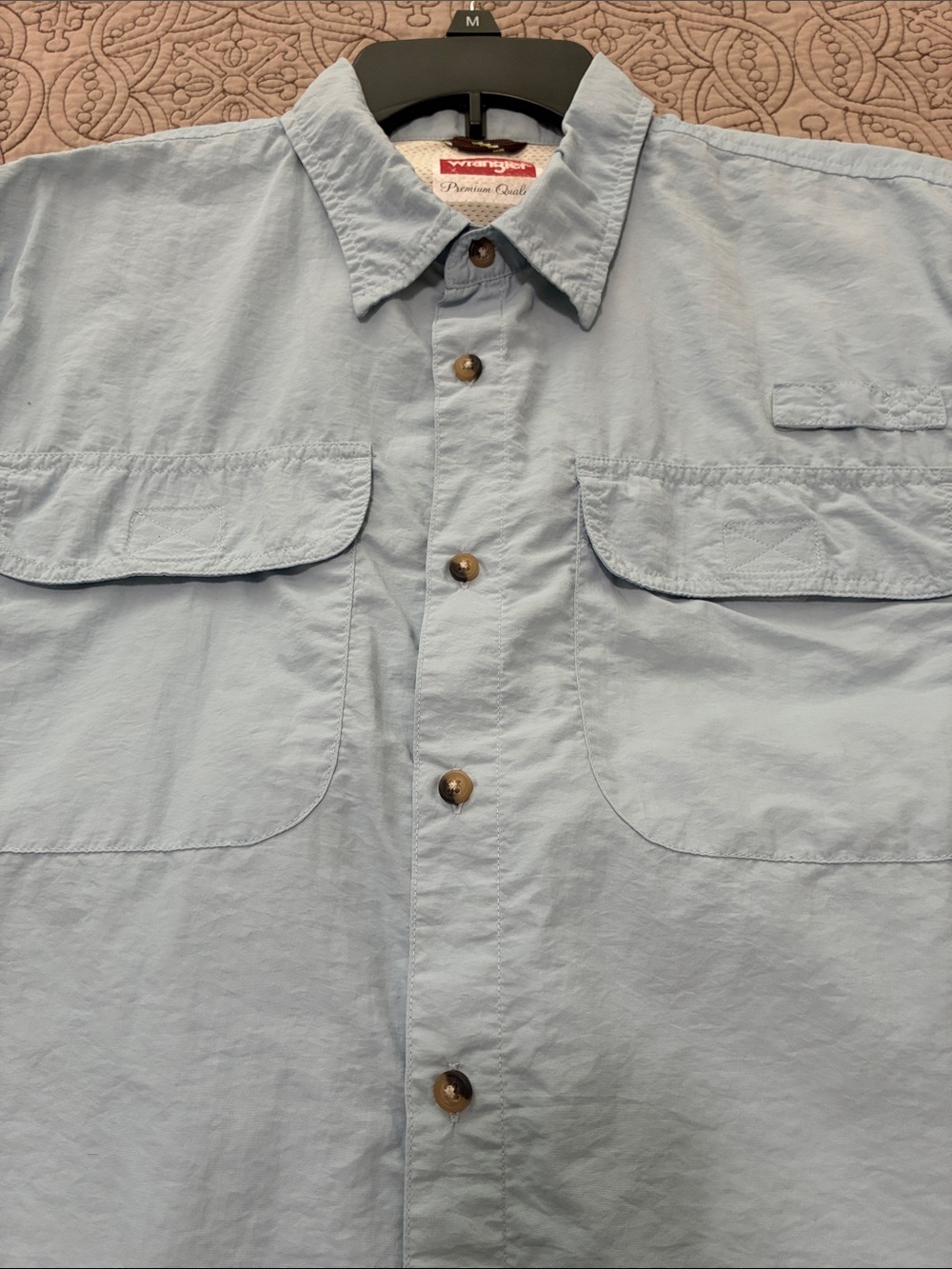 WRANGLER (*3*) Men’s EUC Light Blue & Striped Short Sleeve Button-Up Shirts Sz L - Picture 2 of 12